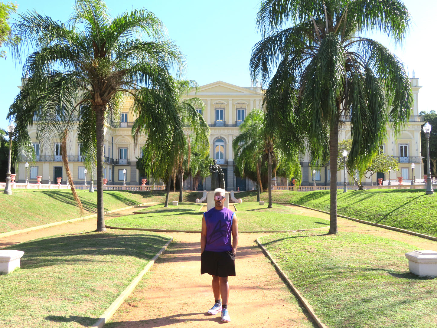 O Colete Imperial Roxo – Um Símbolo de Poder e Prestígio